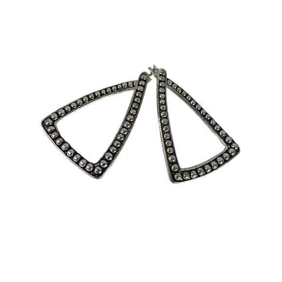 Silver abstract triangle earrings beaded detail - Picture 2 of 4